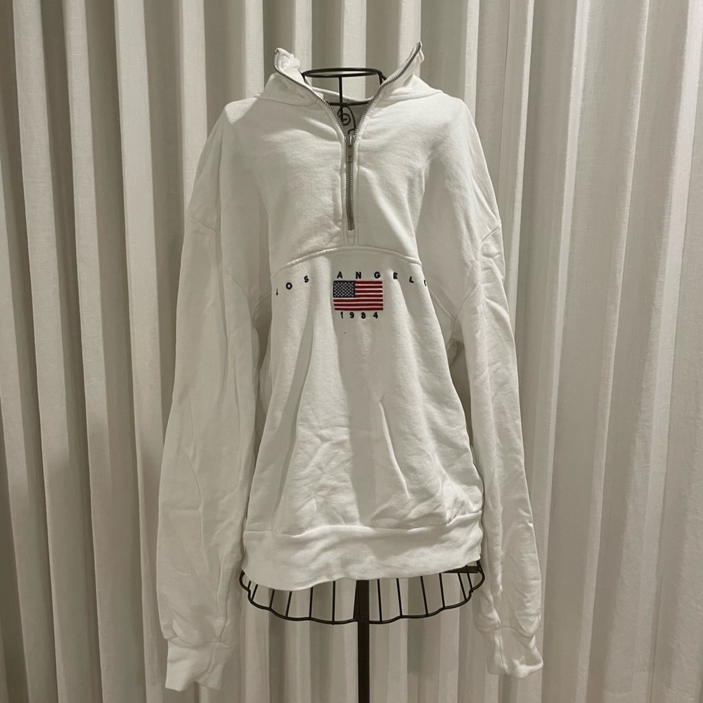 Brandy Melville LA Quarter Zip
